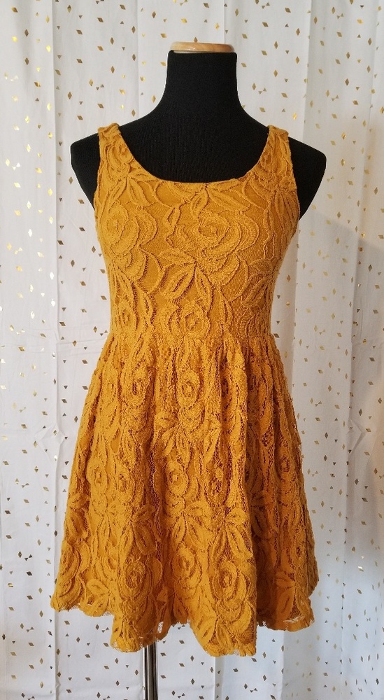 Moulinette Soeurs gold lace mini dress